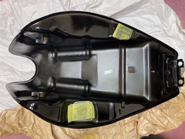 美品］ ゼファーカイχ タンク 純正シルバー 2025年最新】Yahoo