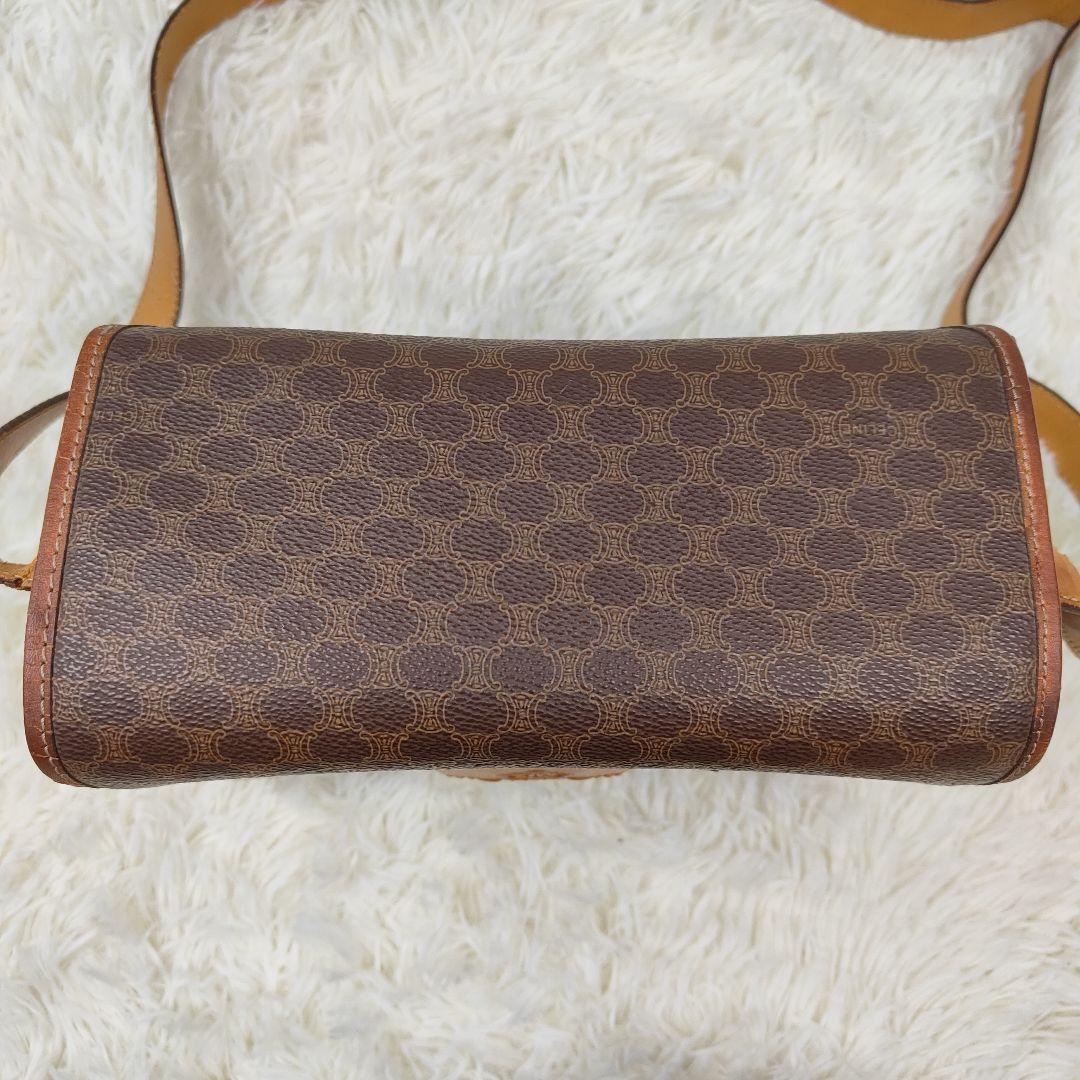 本日限定価格　セリーヌ　ショルダーバッグ　ボックス型　マカダム　トリオンフ