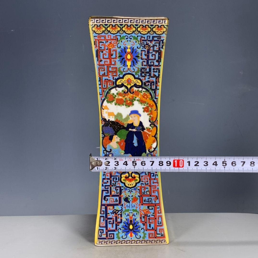 パステル蒔絵人物四角い花瓶  景徳鎮 陶磁器 装飾品 工芸品 美術品 置物