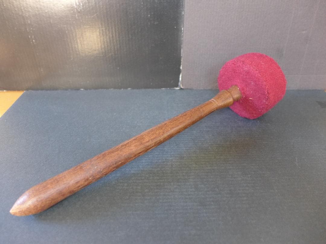 時代物 明治大正期頃？ 大変古い銅鑼 度鑼 古銅 鍛金作り 桴付き 茶道