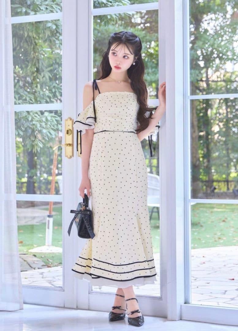 Mmeeme Dotto ribbon mermaid onepiece M me eme Fur sleeve mermaid