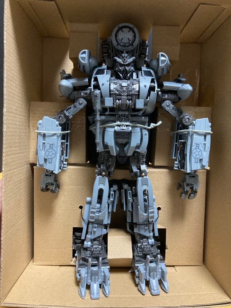 トランスフォーマー　マスターピース　MPM-13 ブラックアウト