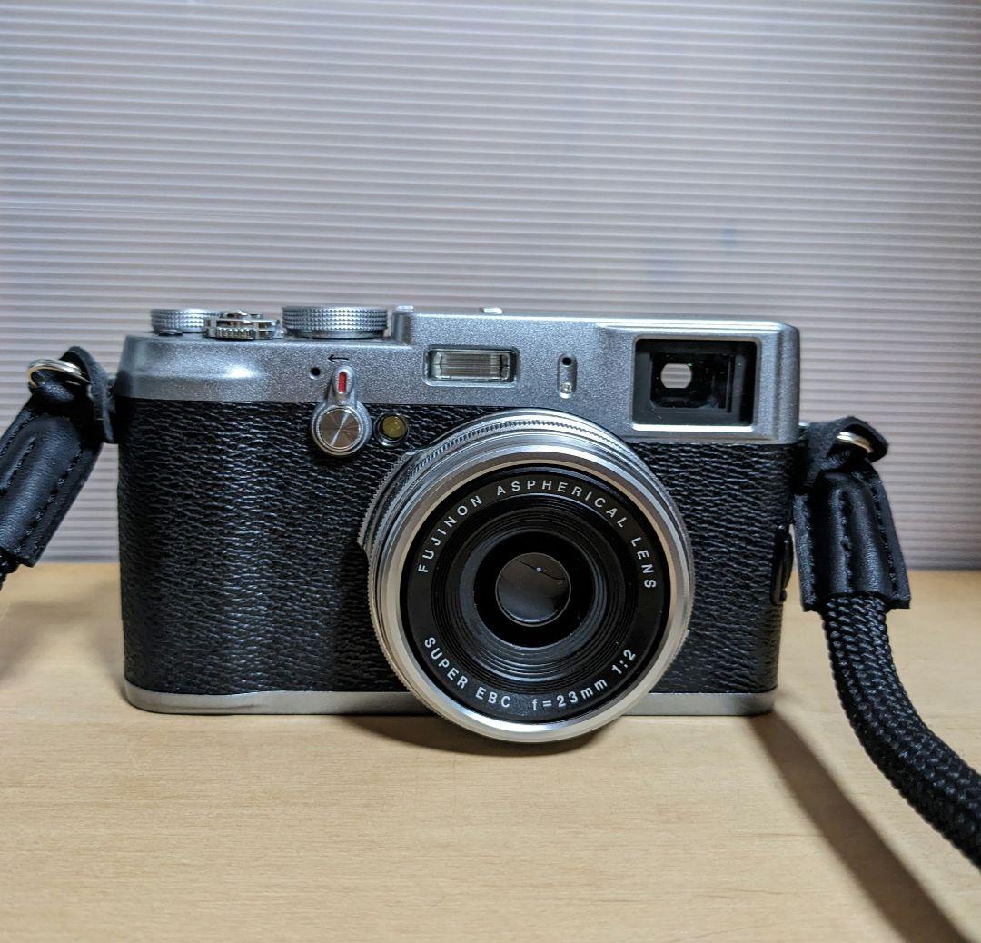 美品】FUJIFILM X100 初代 レンズフード付 ムック本付 箱付き ちょい古