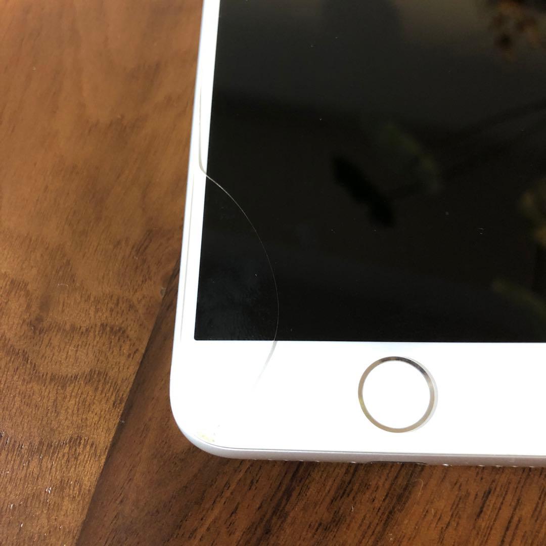 iPhone 8 64GB ホワイト 画面に傷あり iPhone 8 ホワイト 画面傷あり