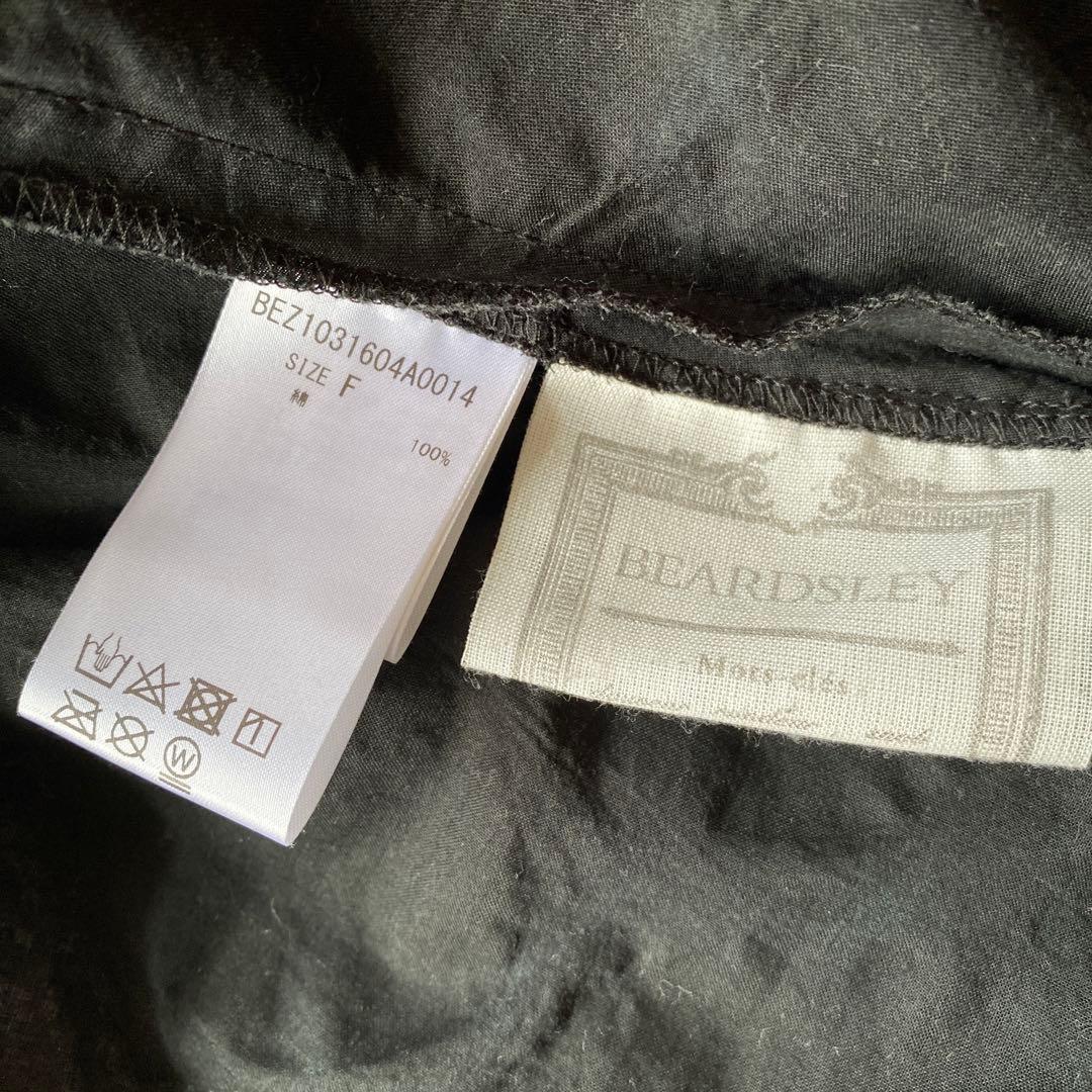 【最終価格】美品　BEARDSLEY ドットリップルノースリブラウス