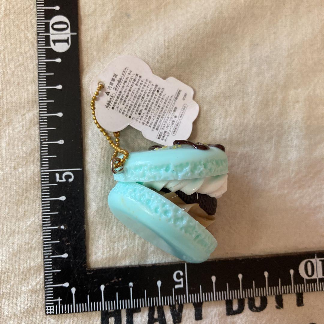 キーホルダー　マカロン　クリームサンド　トゥンカロン　ペパーミントココアクッキー