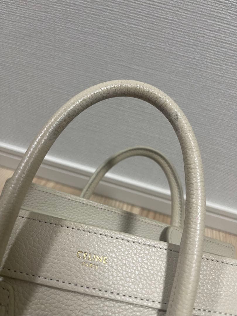 美品！！　CELINE ホワイト ラゲージナノ 189243DRU セリーヌ