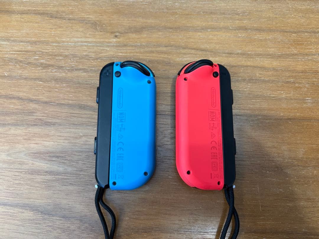 【Riiin】Nintendo Switch 赤/青 本体＋付属品