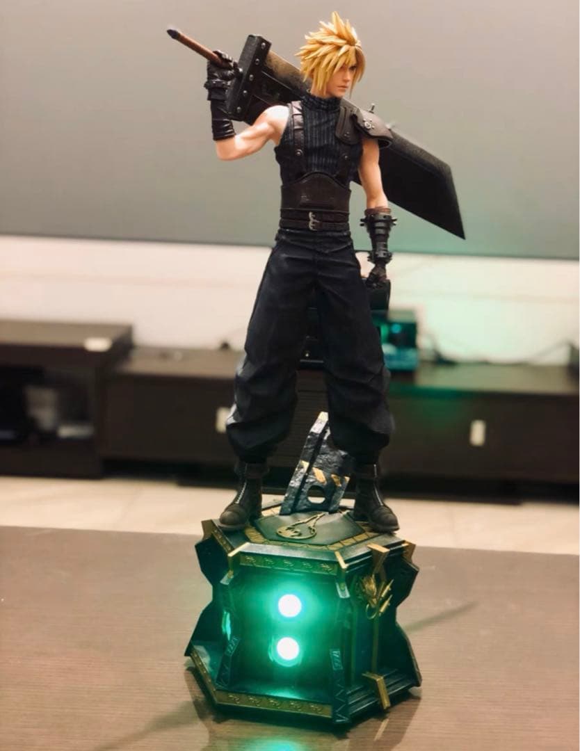 ファイナルファンタジー ⅦDBS クラウドフィギュア ガレージキット