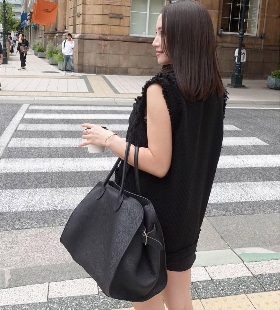 新品THE ROWロゴ付き バッグ ノベルティ マルゴー10 本革　黒