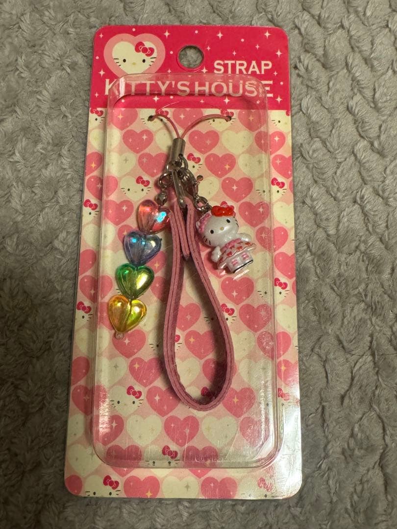 【新品未使用】KITTY'S HOUSE ストラップ＆ピューロランド　タオル