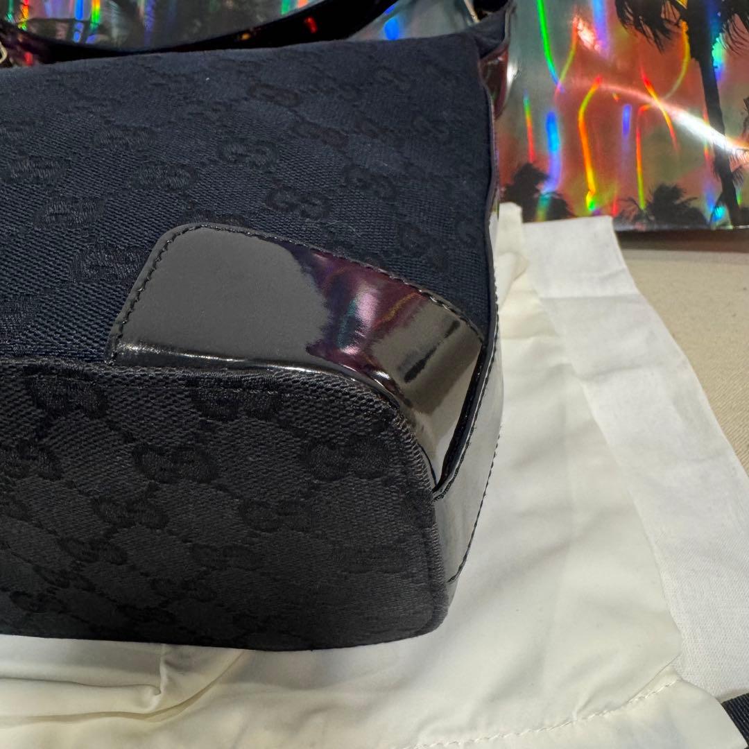 GUCCI ブラック GGパターン ハンドバッグ