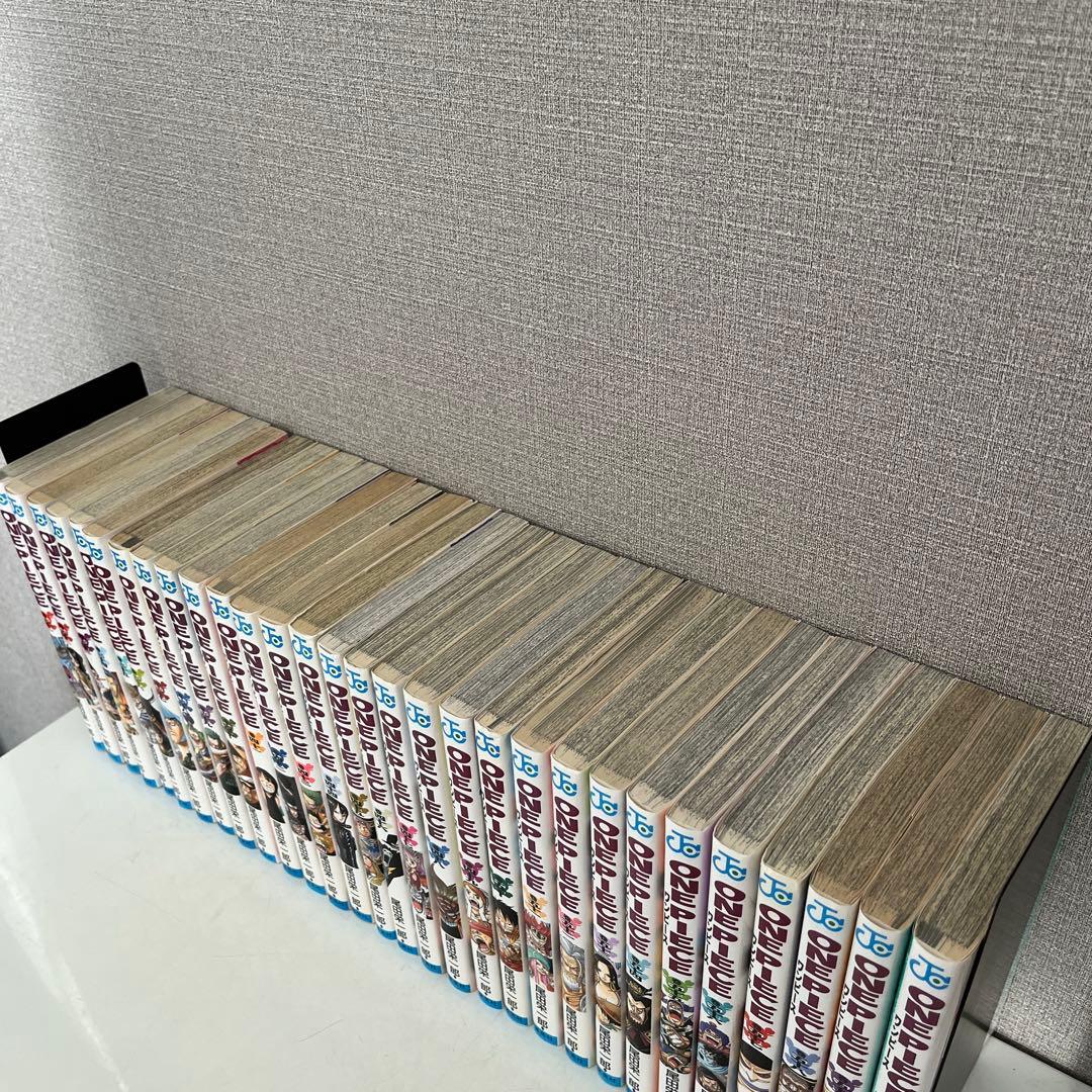 ワンピース 全巻 1巻〜112巻＋関連本　計124冊 ONE PIECE