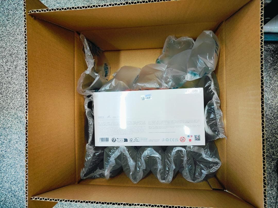 正規品 ラブブ Big into Energy Labubu 新品未開封