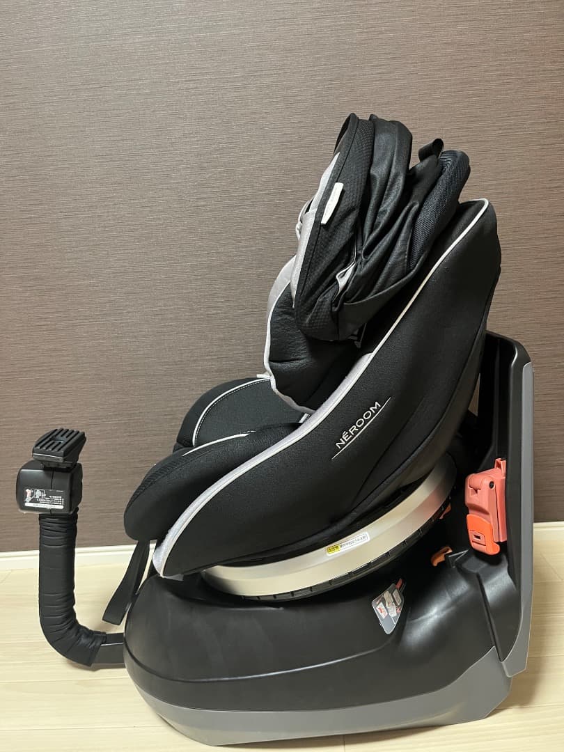 美品　Combi 上位モデル ネルーム NC-570 チャイルドシート