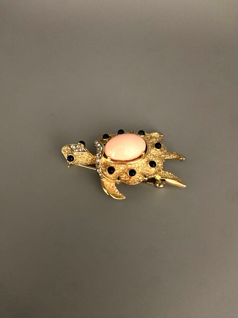 lotuscloud 2449⭐️TRIFARI トリファリ ブローチ ビンテージ