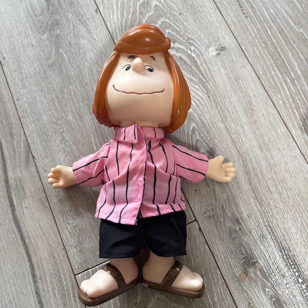 チャーリー・ブラウンとヴィンテージ ペパーミントパティ スヌーピー