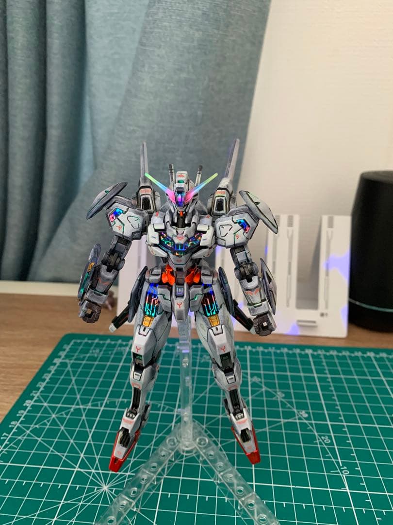 B*d様 HG ガンダムキャリバーン　リアル全塗装・ブラックライト発光仕様