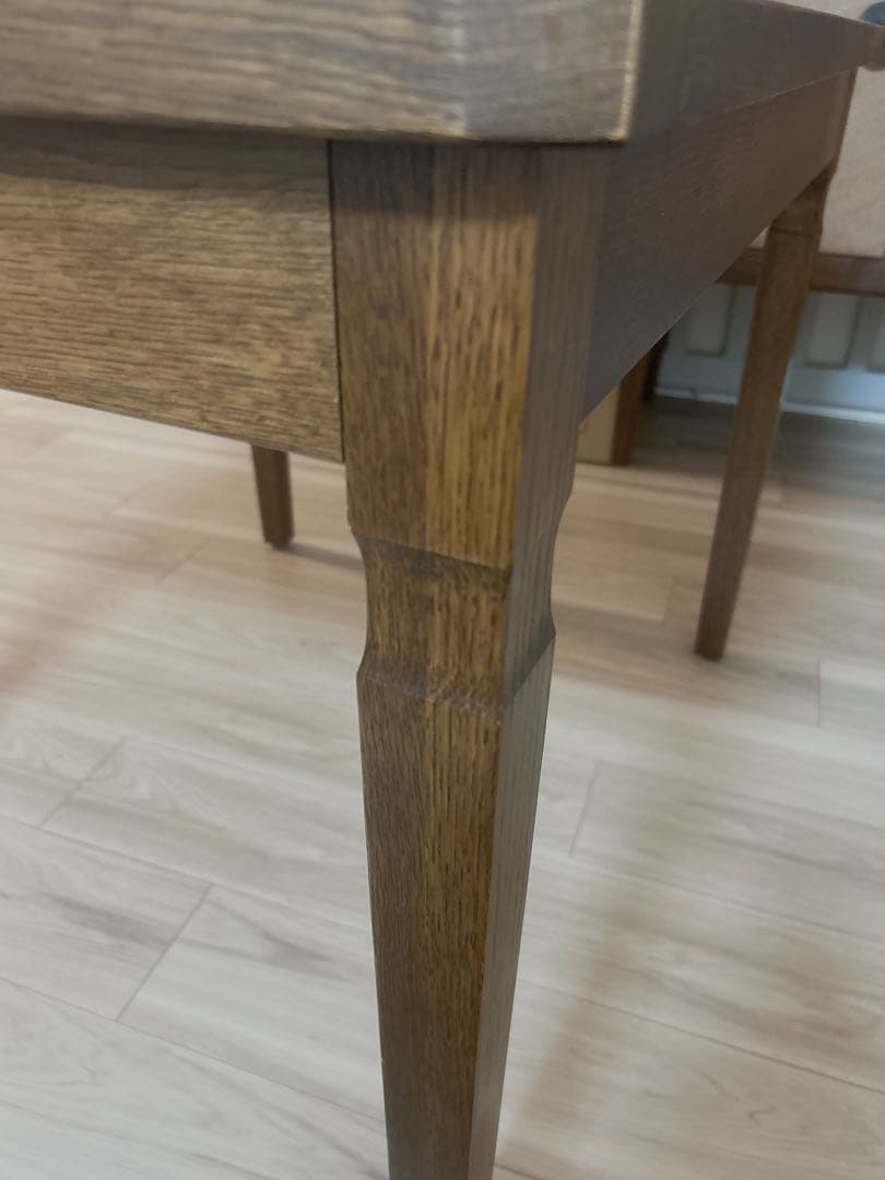 葉山家具　 ダイニングテーブル　伸長式テーブル　エクステンションテーブル 木製