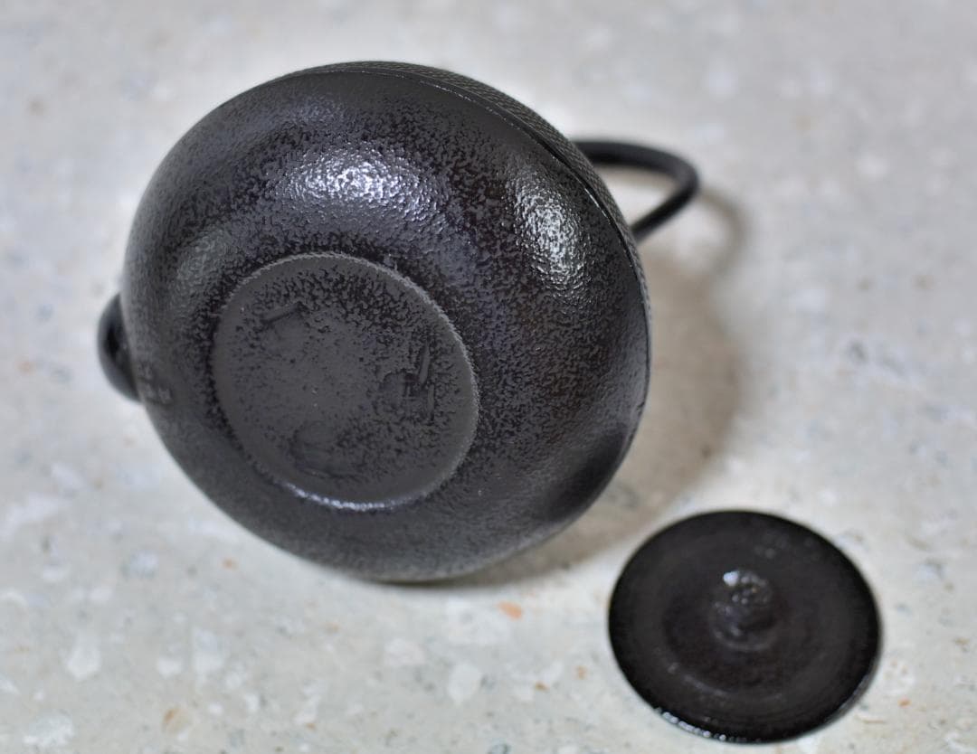 値下げ、南部みちのくアラレ鉄瓶 【極上品】 盛栄堂 お茶道具/共箱