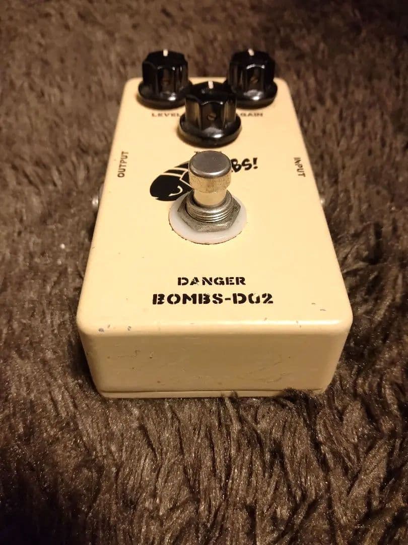 ギター COMBAT BOMBS DO2