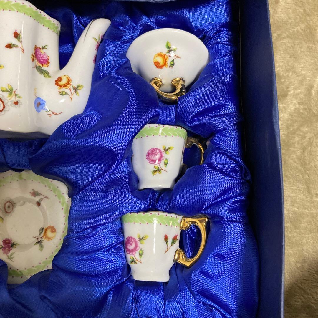 KOBE ALPHALPHA ミニチュア ティーセット 花柄 ミニチュア陶器置物