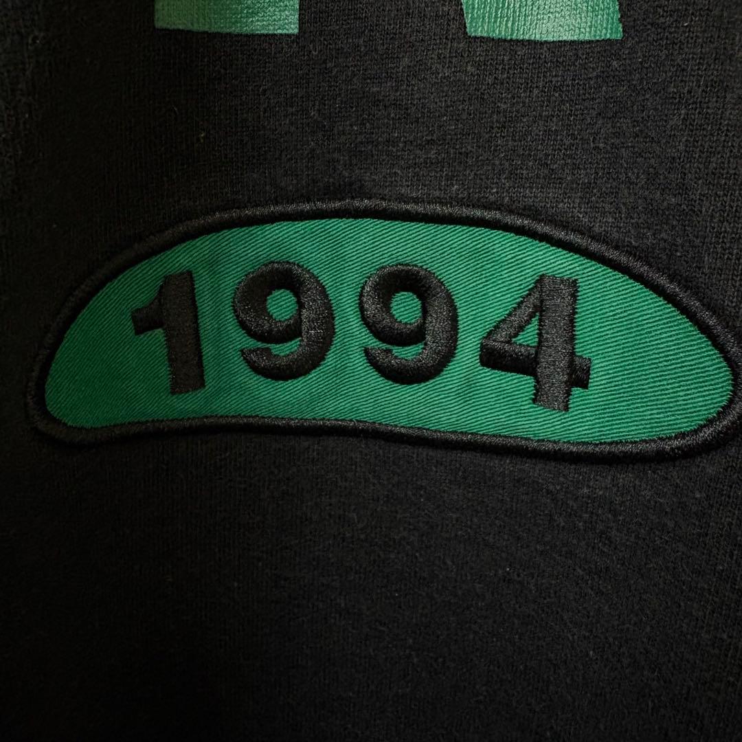 【激レア】SUPREME シュプリーム　パーカー　完売モデル　スウェット　刺繍