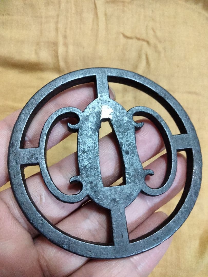 鉄鍔　鐔　(後代尾張　十字左右鐶透)　江戸時代　隠れキリシタン　認定書と箱付き