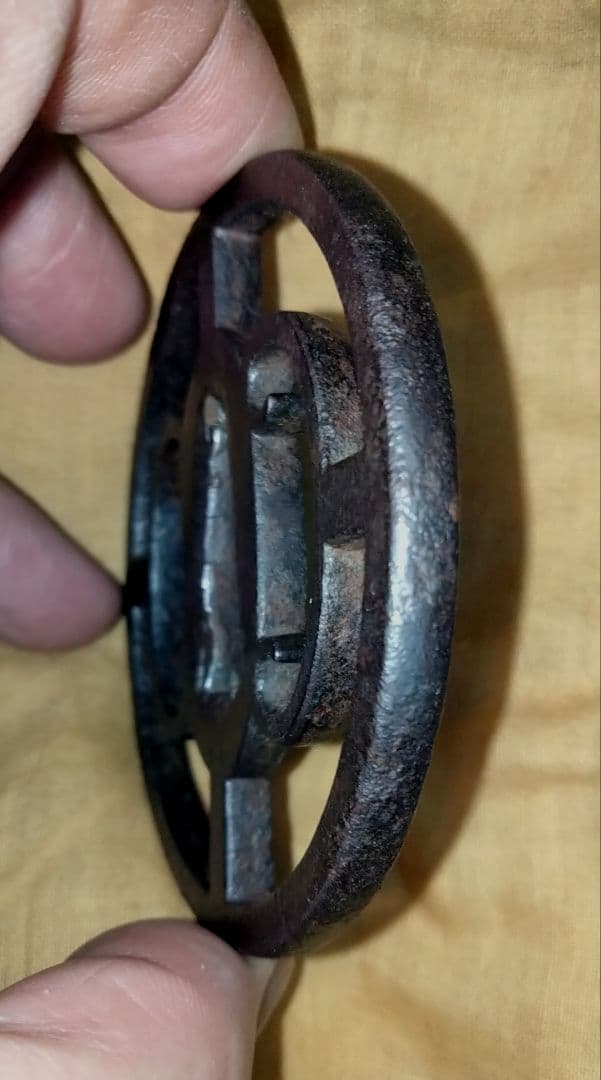 鉄鍔　鐔　(後代尾張　十字左右鐶透)　江戸時代　隠れキリシタン　認定書と箱付き