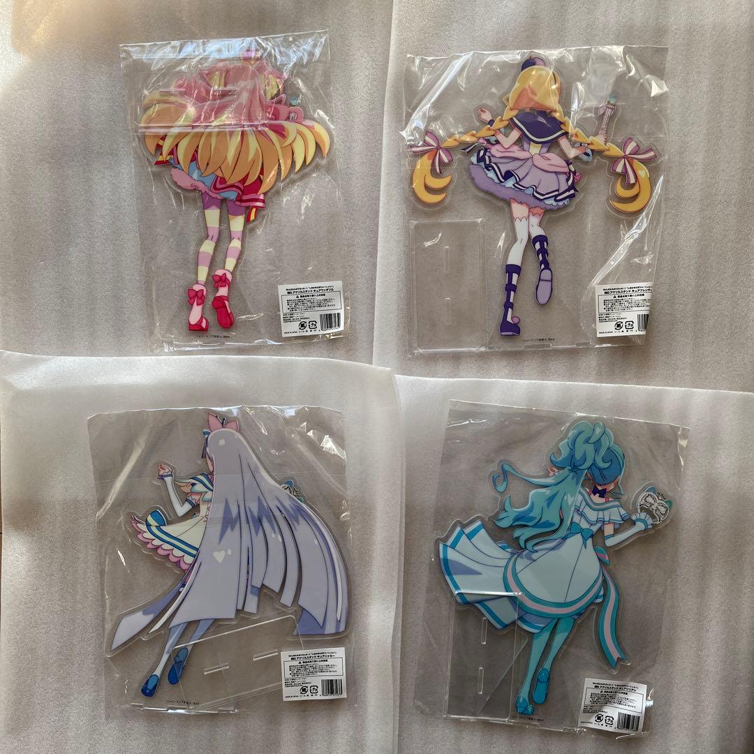 わんだふるぷりきゅあ　bigアクリルスタンド　ED しあわせえぼりゅ〜しょん