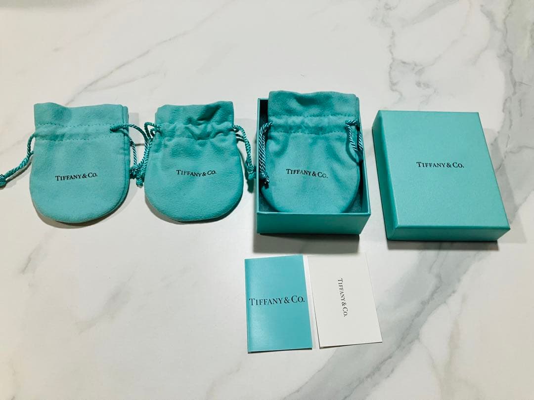 Tiffany & Co. アクセサリー空箱 ギフトボックスとポーチセット - メルカリ
