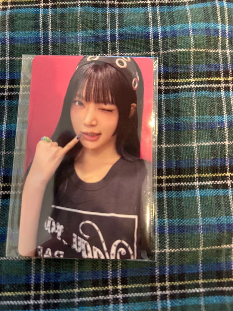 LE SSERAFIM 東京ドーム 会場 限定 トレカ 11/19 ウンチェ - メルカリ