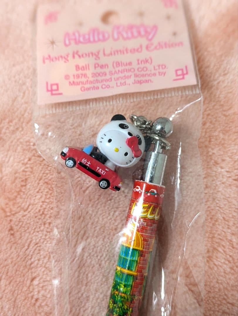 ハローキティ　香港　パンダタクシー ハローキティ 香港 パンダタクシー