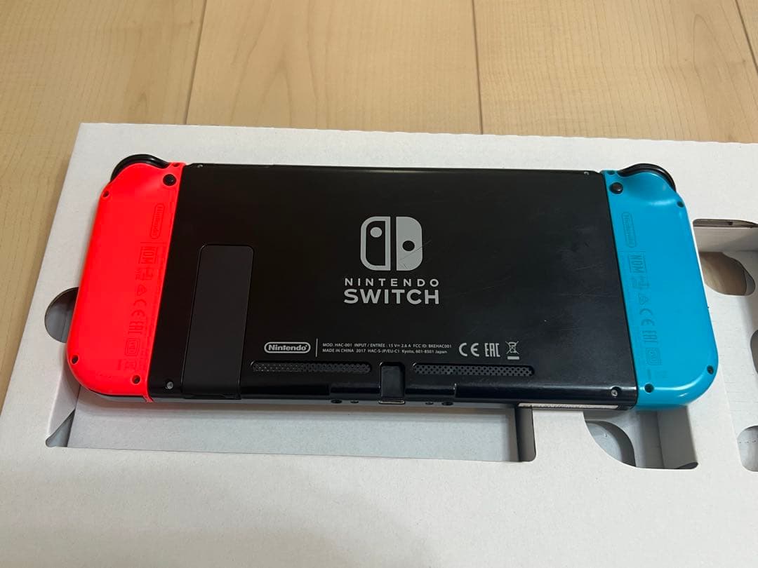 Nintendo Switch 本体 ＋Joy-Con6本付き