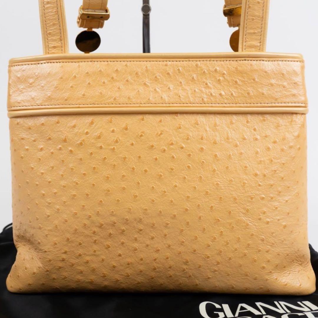 美品　ヴェルサーチ サンバースト オーストリッチ レザー ベージュ