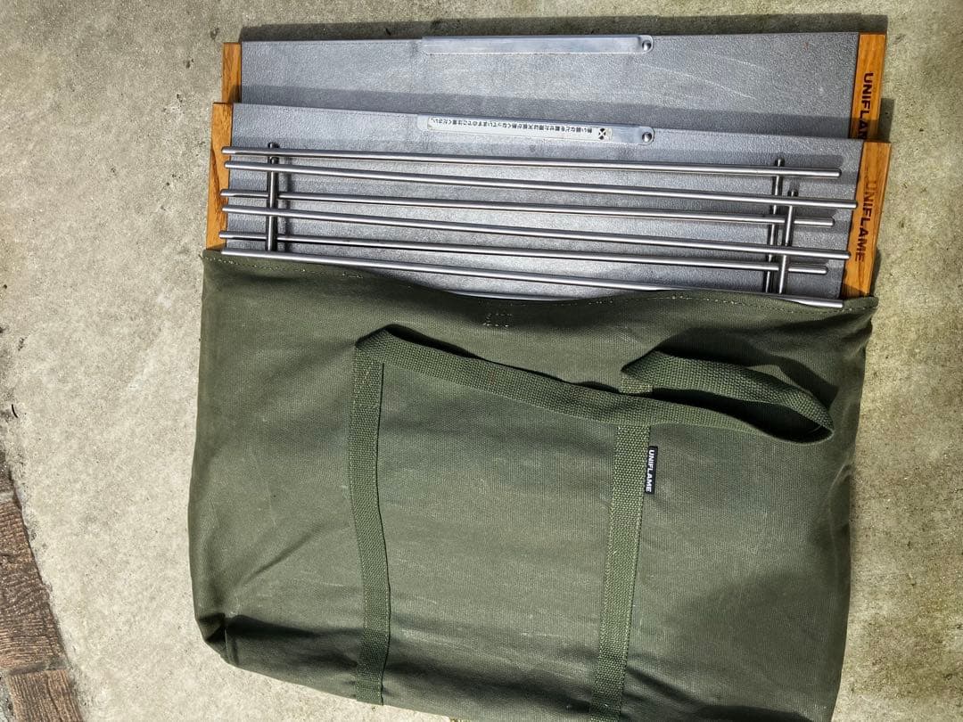 ユニフレーム 焚き火テーブル2台とオリジナルケース、IKEAレンプリグ付き