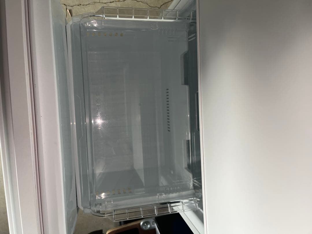 2022年製　326L TOSHIBA GR-U33SC冷凍冷蔵庫　送料無料　T