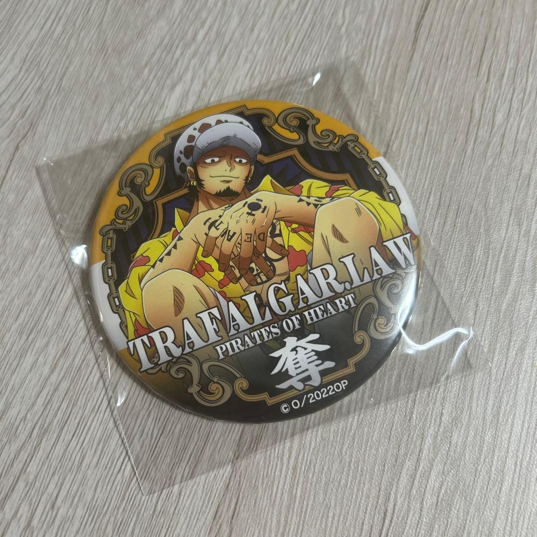 ONEPIECE トラファルガー・ロー 缶バッジ RED