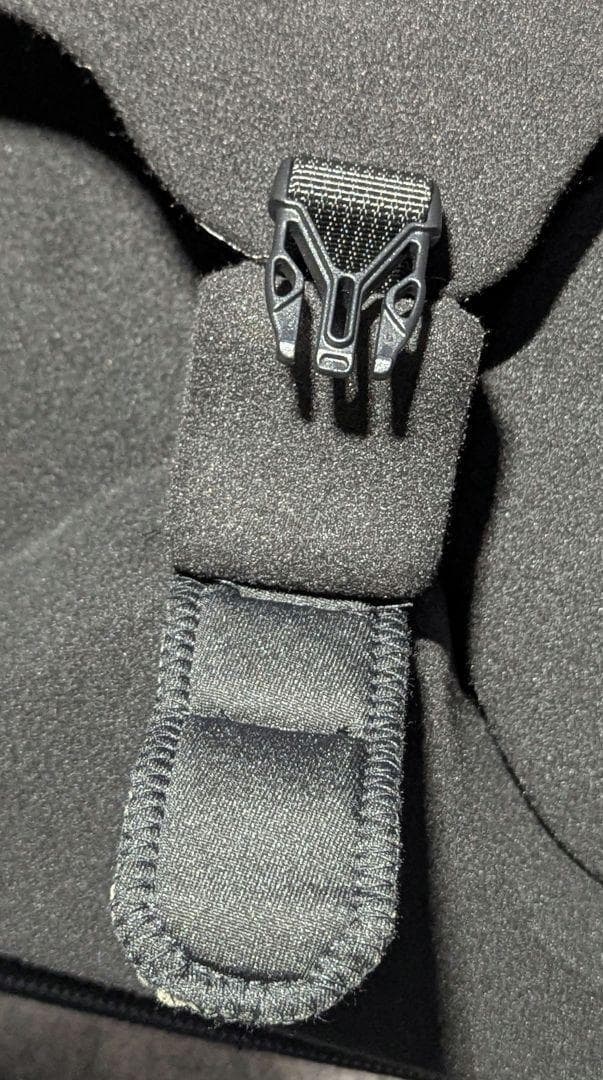 JML バイオリンケース　シェル構造バックパック型　カーボンブラックカラー