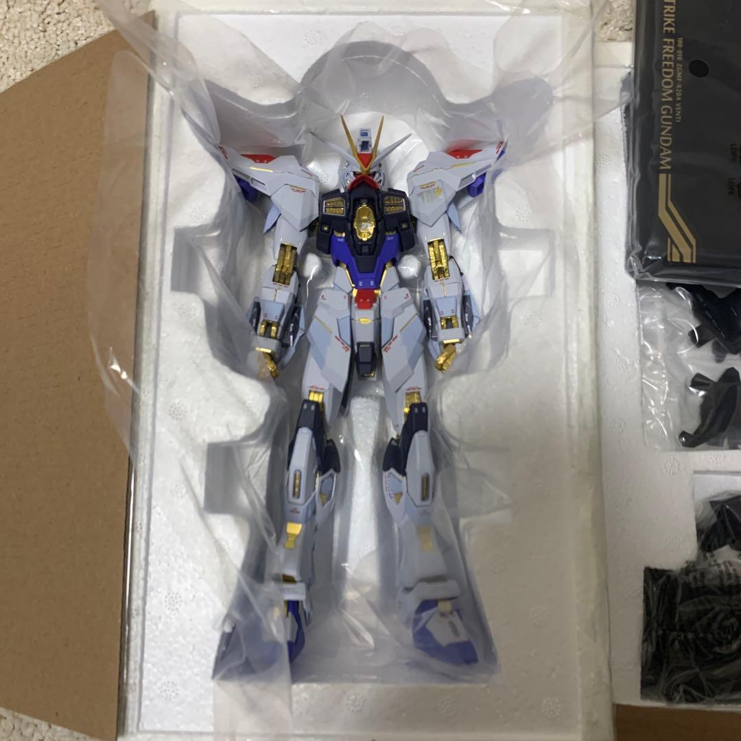 メタルビルド ストライクフリーダム SoulBlue ver