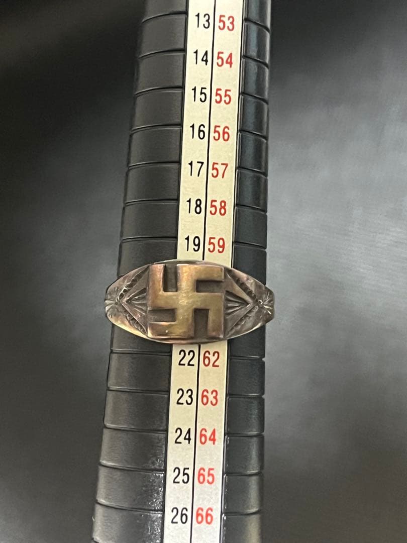 シルバー925 シンプルリング 卍モチーフ 彫金 21号 silver 約4g