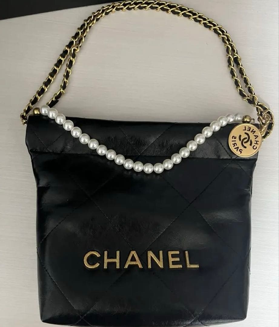 CHANEL ノベルティ チェーンバッグ パール ポーチ付き