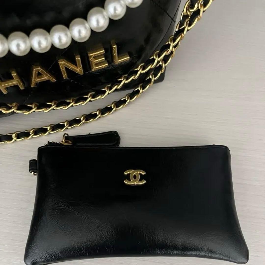 CHANEL ノベルティ チェーンバッグ パール ポーチ付き