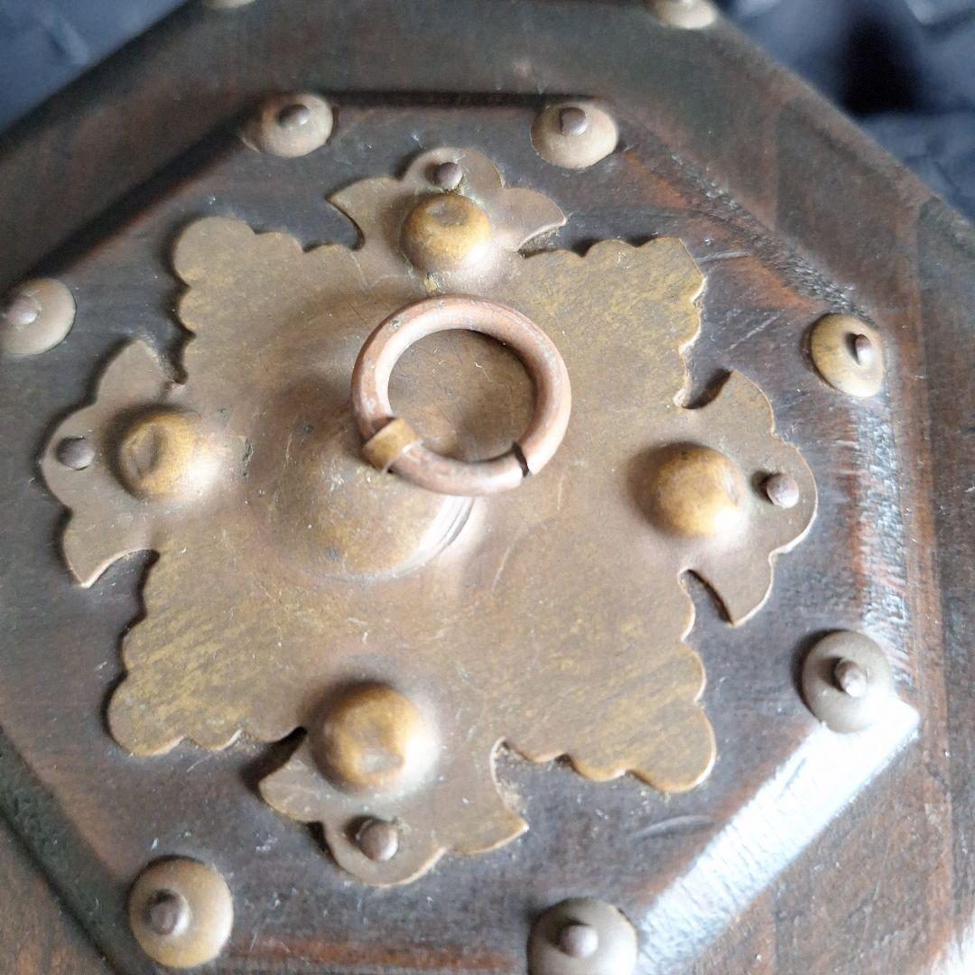 韓国 李朝家具 アンティーク 八角形ボックス 木製に金属の装飾 関貫つき