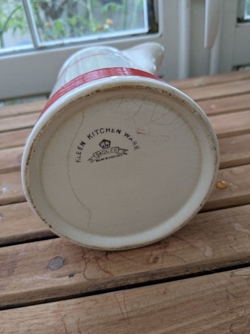 SADLER レトロな白と赤の陶器ポットアンティーク