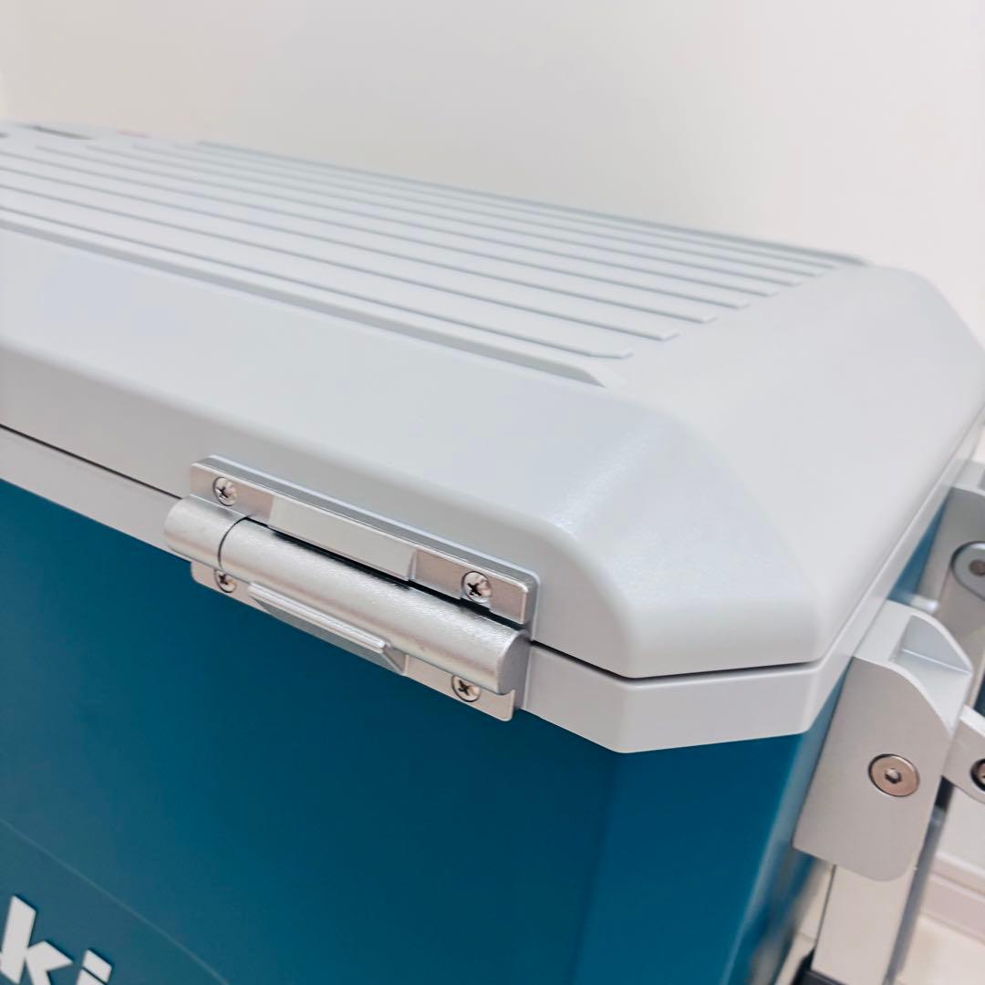 【極美品】makita 充電式保冷温庫　50L　CW002GZ