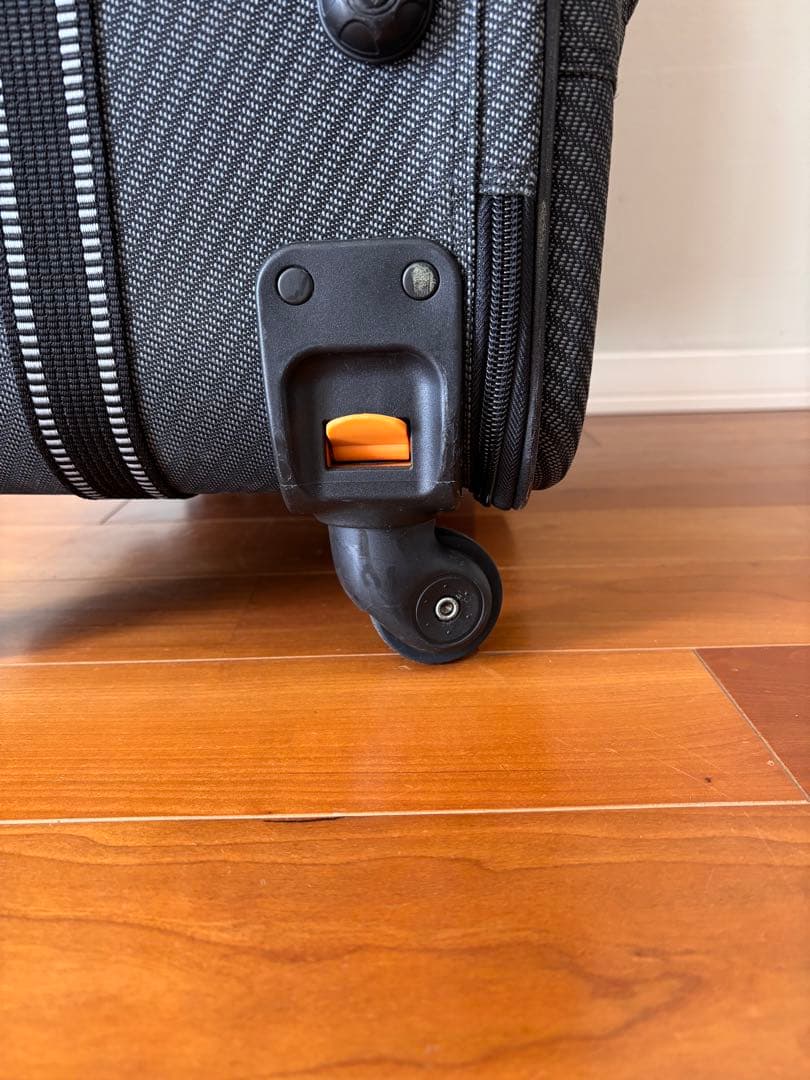 大幅値引】シフレ escape大容量 138キャリーケース TSAロック付き