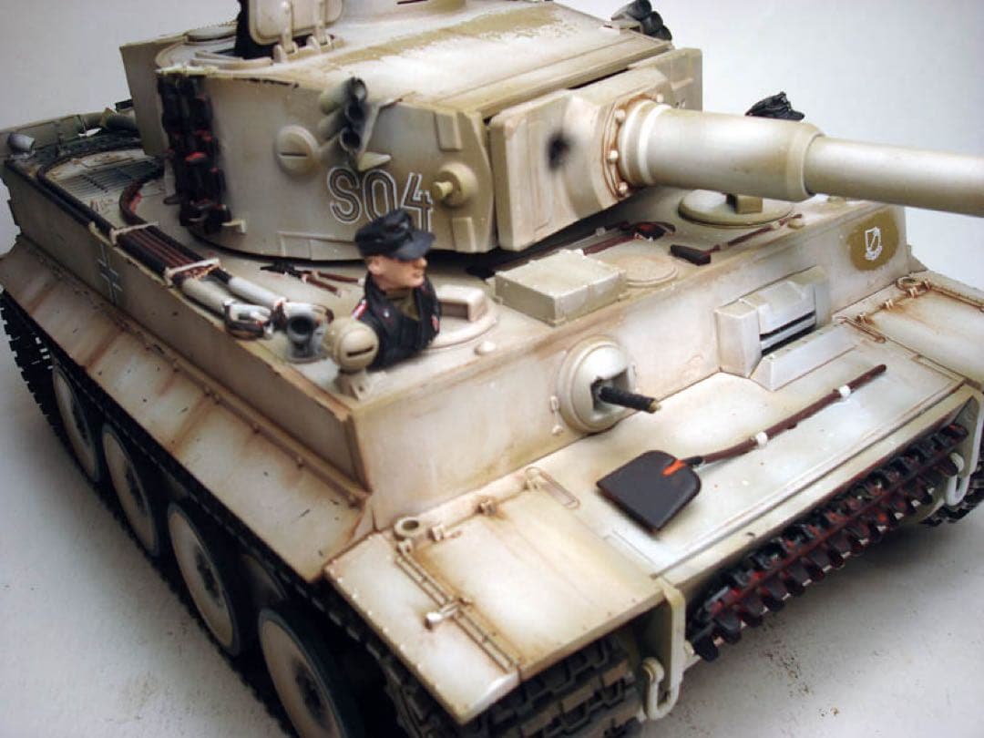 TORRO1/16タイガーS04戦車　ミハエルヴィトマン【おまけ付】