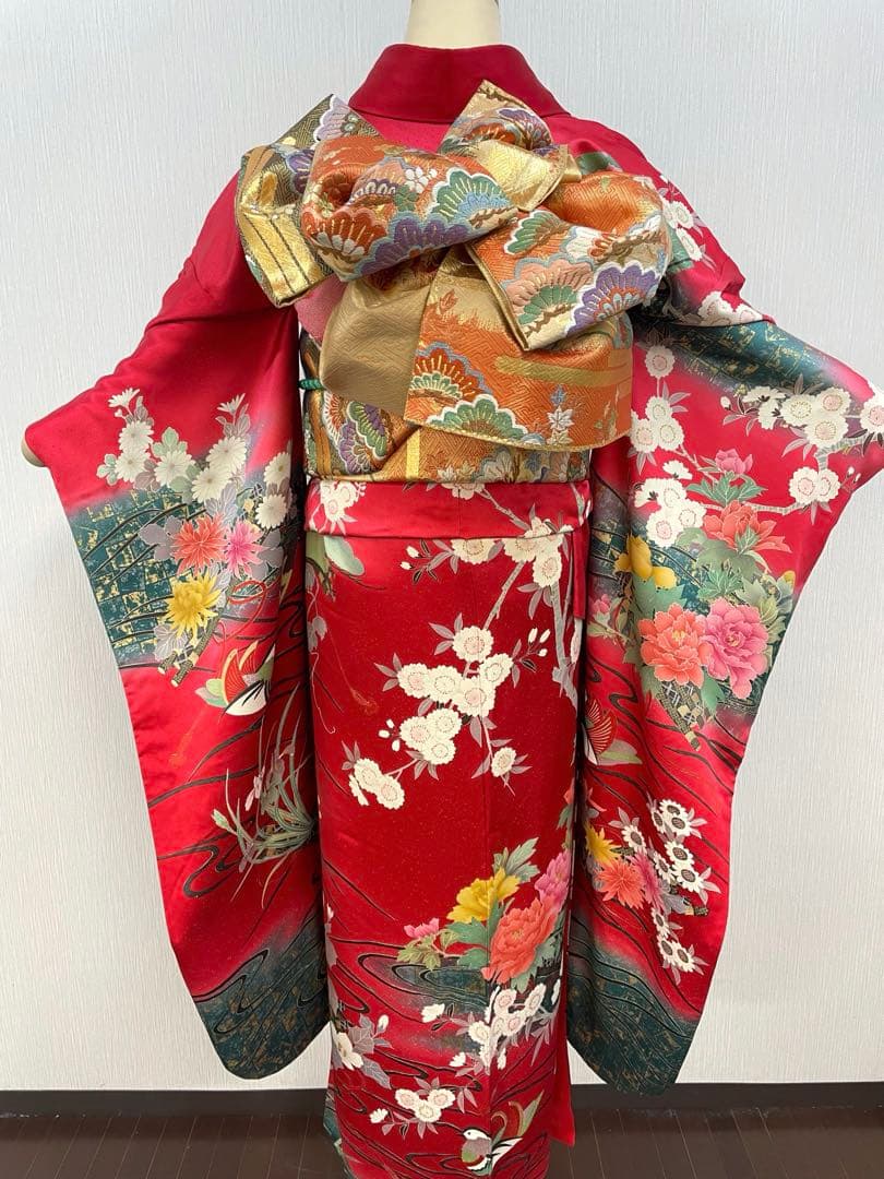 梅乃【171】正絹 振袖 セット 前撮り 成人式 撮影 赤 洋花 谷崎潤一郎