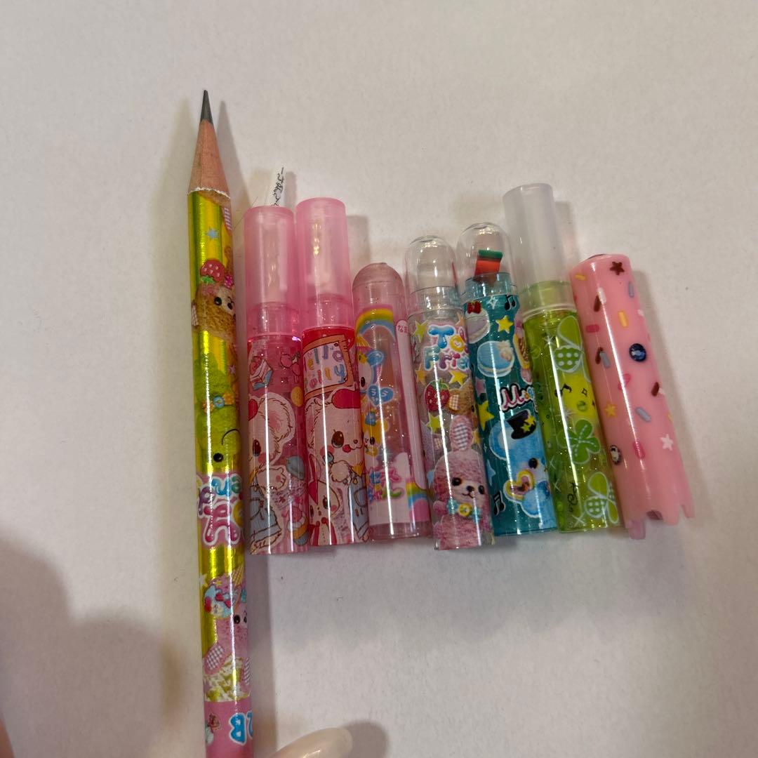 平成レトロ カラフルキャラクター鉛筆キャップセット - メルカリ